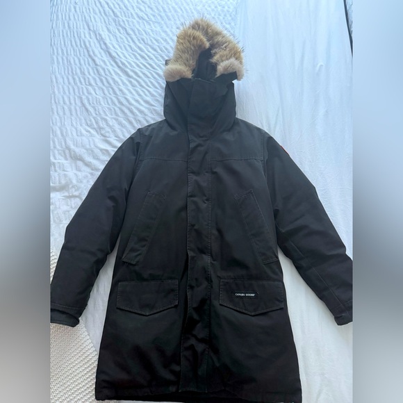 Canada Goose winter jacket - Picture 1 of 8